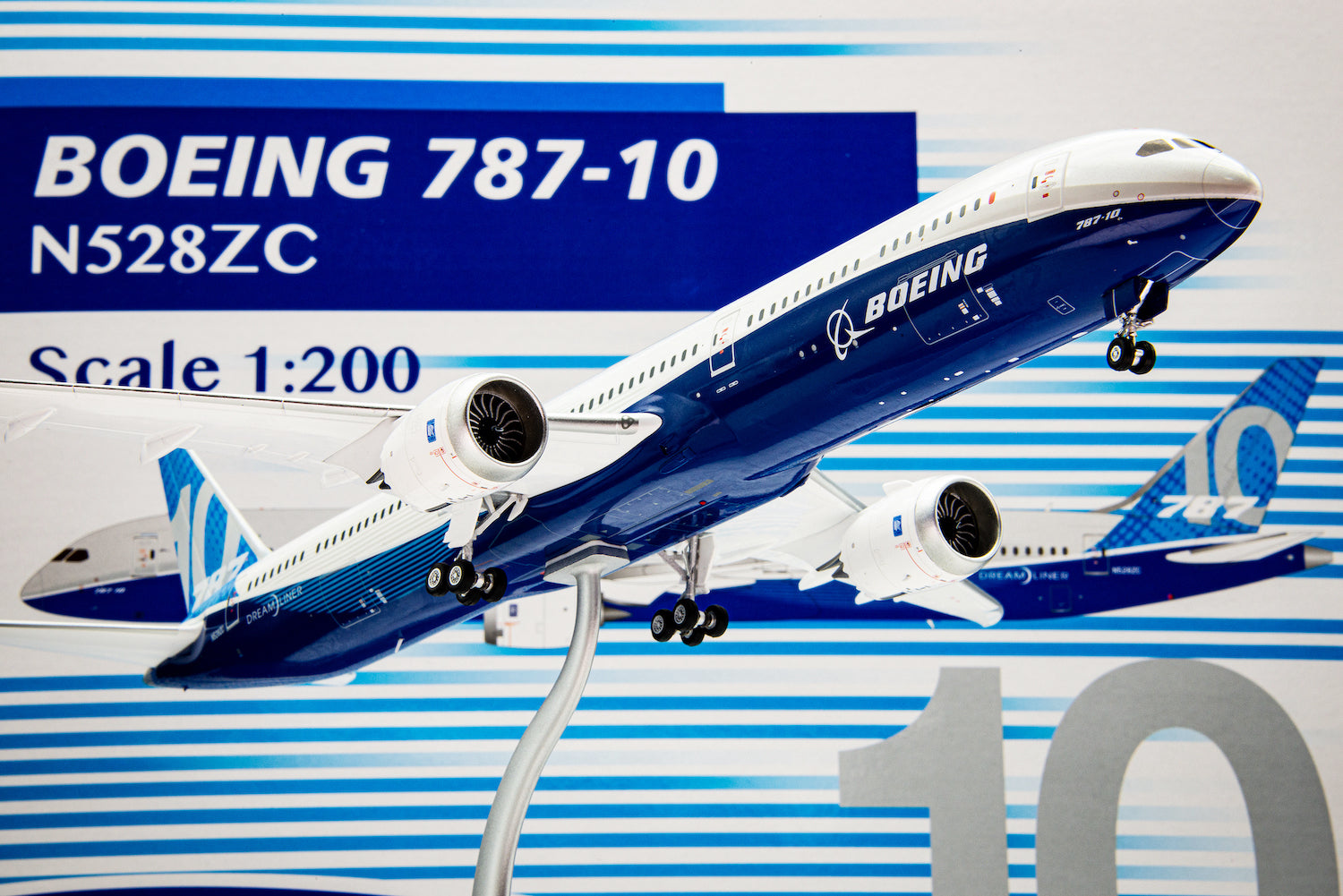 L2040 cover